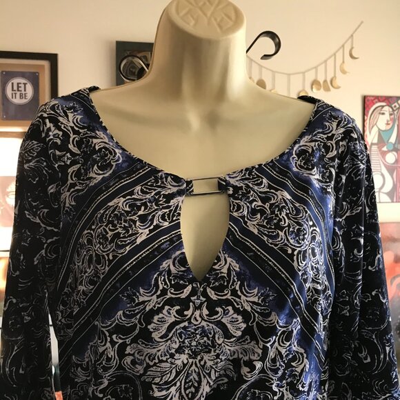 White House Black Market size S Black & Blue Scroll Print Stretch Jersey Dress - Picture 2 of 4